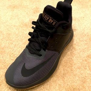 New… FLY BY ll NIKES Never worn